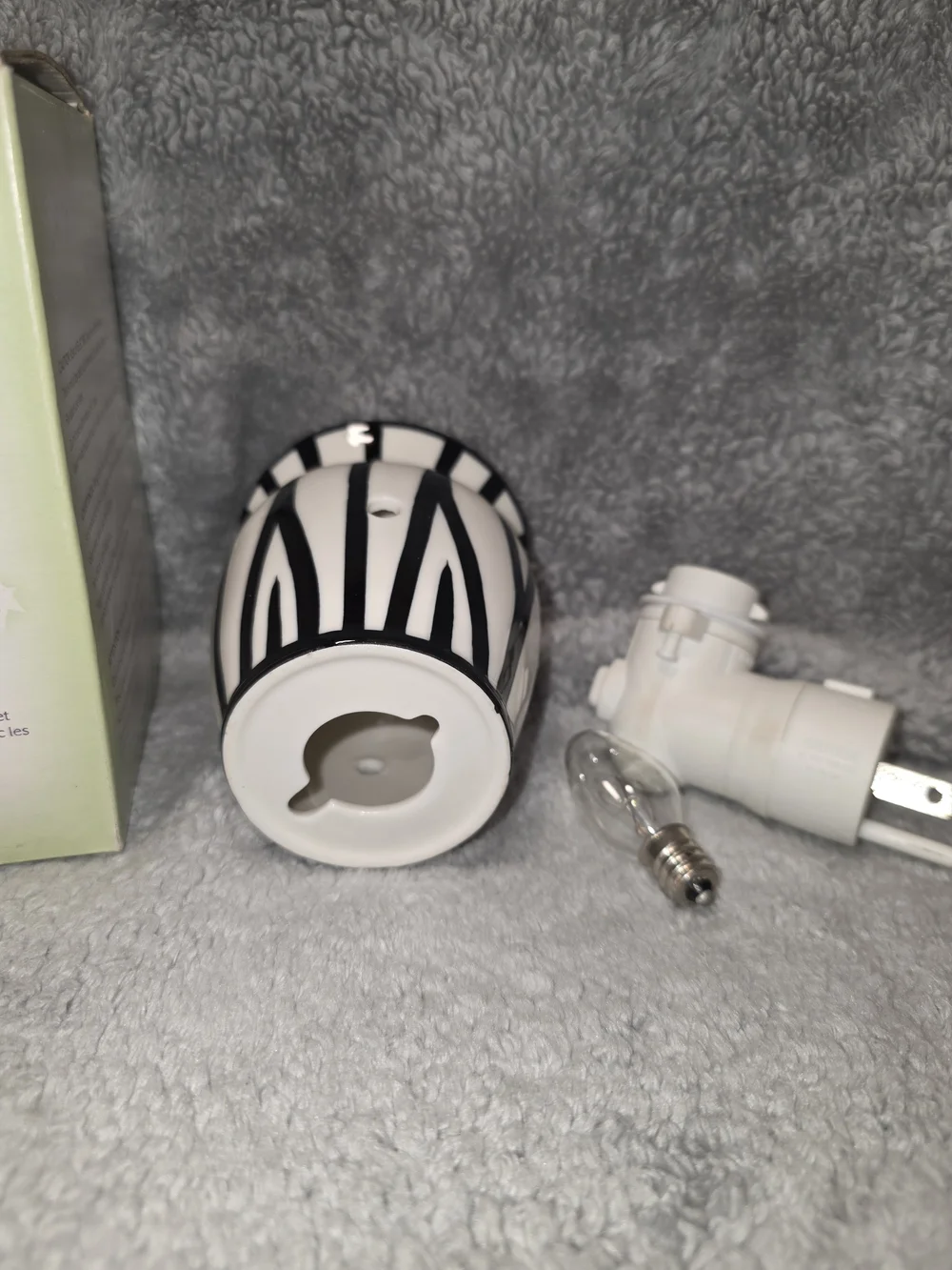 Scentsy Black and White Zebra Stripe Ceramic Plug-In Warmer